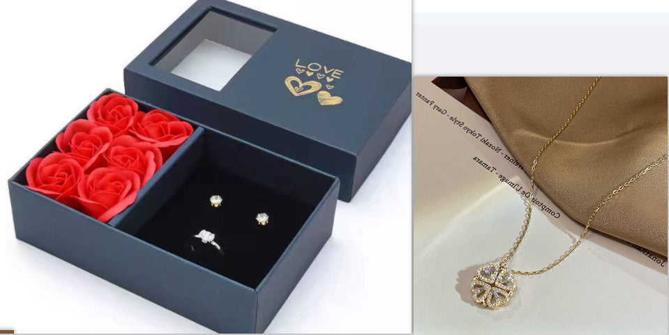 Retro Magnetic Folding Heart Four Leaf Clover Necklace
