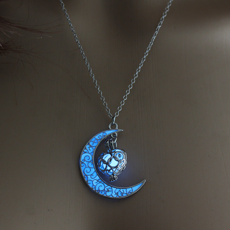 Glowing Pendant Necklace With Silver Plated Chain Jewelry