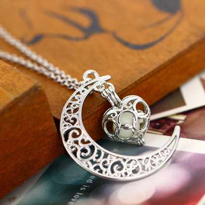 Glowing Pendant Necklace With Silver Plated Chain Jewelry