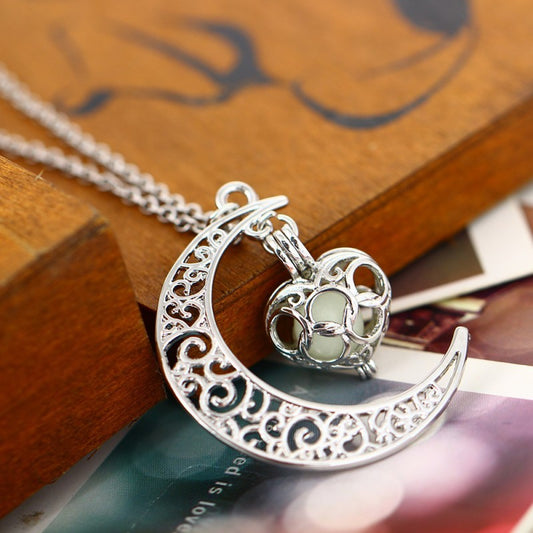 Glowing Pendant Necklace With Silver Plated Chain Jewelry