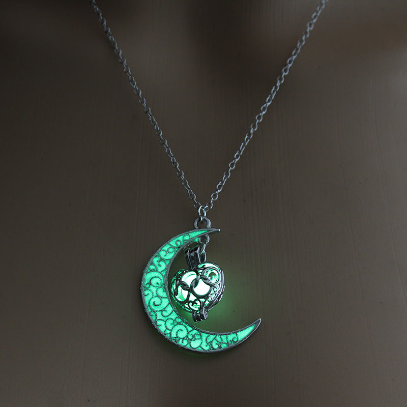 Glowing Pendant Necklace With Silver Plated Chain Jewelry