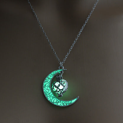 Glowing Pendant Necklace With Silver Plated Chain Jewelry